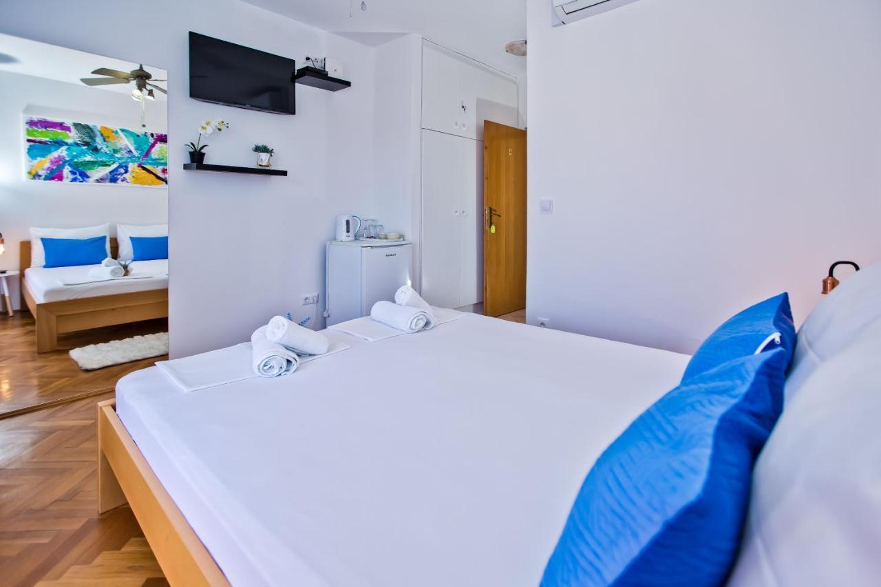 Apartments And Rooms Marija Hvar Town Exterior photo