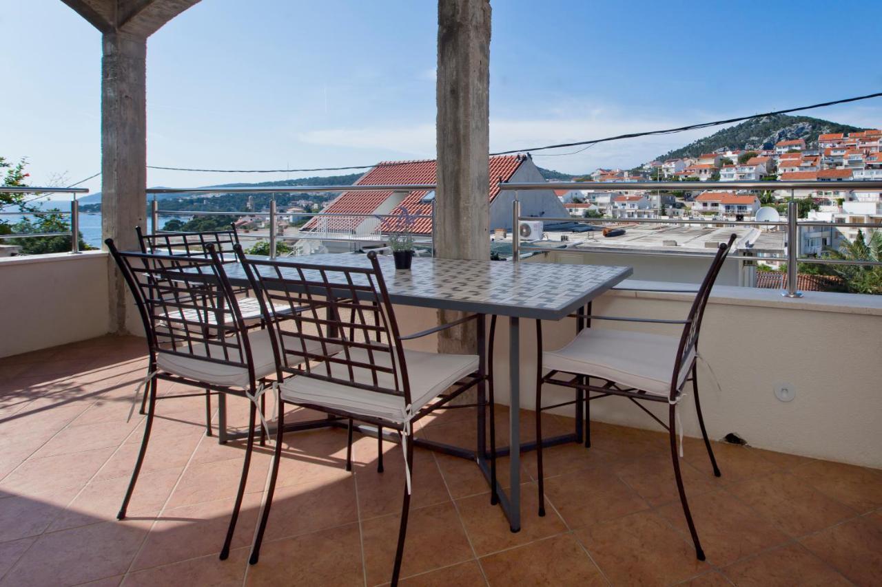 Apartments And Rooms Marija Hvar Town Exterior photo